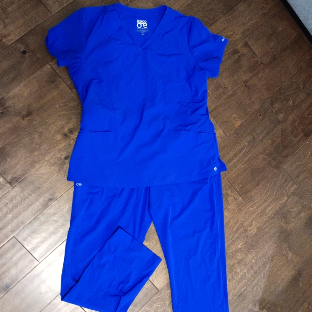 Barco One, NWOT XL top and bottom